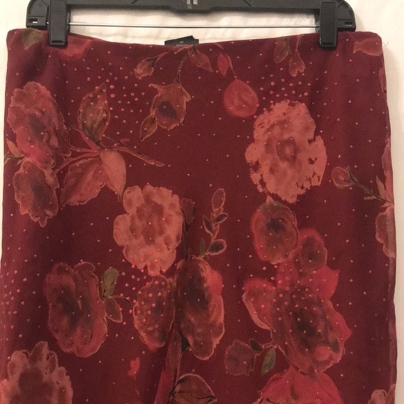 Tailor Floral Skirt with Tiny Embellishments Size 10 - Picture 8 of 10